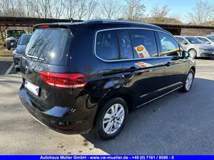 Volkswagen Touran 1.5 TSI Highline DSG LED Navi APP-Connect 7 Sitze Bild 5