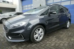 Ford S-Max S-Max Diesel 2.0 TITANIUM Leder LED Top Zustand!