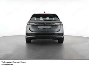 Volkswagen Passat Elegance 2 0 TDI DSG Matrix Head-Up Navi Bild 5