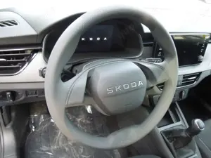 Skoda Scala 1.0 TSI Essence/LED/Sitzheizung/Kamera/MFL