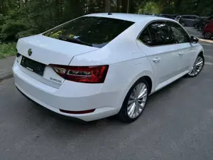 Skoda Superb Superb III 2.0 TSI DSG Style Bild 3