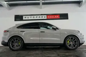 Porsche Cayenne Coupe E-Hybrid/Kreide/P-Display/HUD/AHK