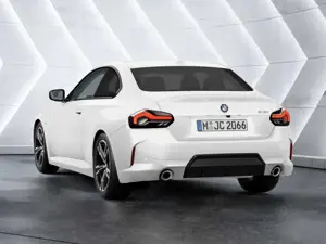 BMW 218 i M-Sport KEYLESS PDC SHZ KAMERA NAVI LED Bild 4