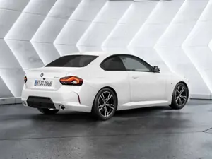 BMW 218 i M-Sport KEYLESS PDC SHZ KAMERA NAVI LED Bild 3