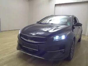 Kia Ceed / cee'd ceed 1.6 CRDI Spirit T-Leder Navi LED Sound JBL Bild 2