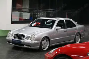 Mercedes-Benz E 55 AMG W210 Sammler Original nur 44.000 km Bild 4