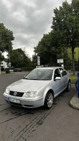 Volkswagen Bora 1.6 Comfortline Bild 4