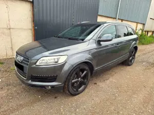 Audi Q7 Q7 3.0 TDI DPF quattro tiptronic