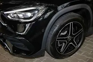 Mercedes-Benz GLA 250 e AMG HEADUP+TOTWINKEL+360°+CARPLY+19" Bild 3