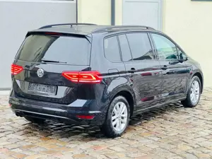 Volkswagen Touran 2.0 TDI Comfortline BMT +ACC+AHK+BT+NAVI+ Bild 4