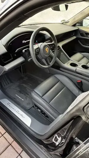 Porsche Taycan Turbo | Appr 07/27 |HAL|HUD|360|SH Bild 3