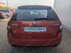 Skoda Octavia Combi 2.0 TSI DSG RS Bild 5