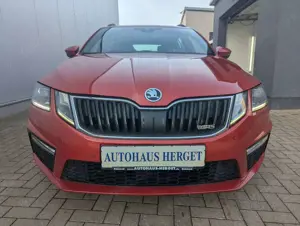 Skoda Octavia Combi 2.0 TSI DSG RS Bild 2