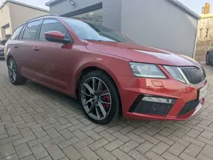 Skoda Octavia Combi 2.0 TSI DSG RS Bild 3