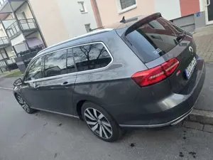 Volkswagen Passat Variant 2.0 TDI SCR 4Motion DSG (BMT) Highline