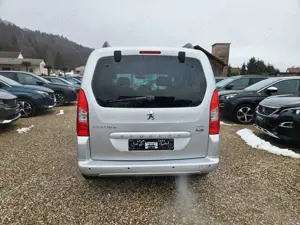 Peugeot Partner Tepee Family Bild 5