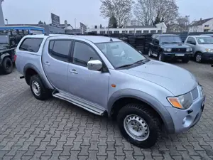 Mitsubishi L200 Doppelkabine 4WD **nur 117 Tkm/LKW-Zl./1.Hand** Bild 2