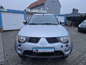 Mitsubishi L200 Doppelkabine 4WD **nur 117 Tkm/LKW-Zl./1.Hand** Bild 3