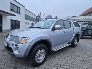 Mitsubishi L200 Doppelkabine 4WD **nur 117 Tkm/LKW-Zl./1.Hand** Bild 4