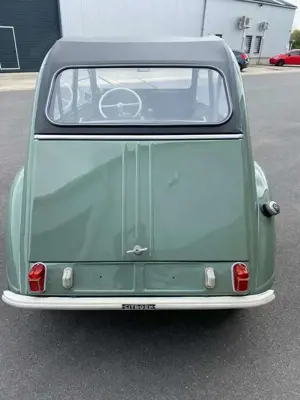 Citroen 2CV AZ SEDAN Bild 4
