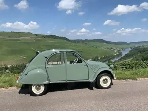 Citroen 2CV AZ SEDAN Bild 3