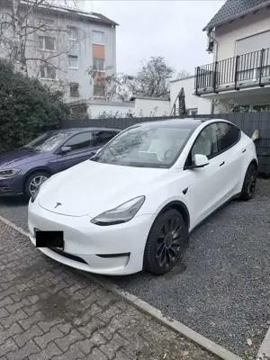 Tesla Model Y Performance AWD | Garantie | Autopilot | 4800km Bild 2