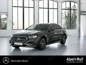 Mercedes-Benz E 200 AVANTGARDE+LED+AHK+Kam+TotW+LrHz+DAB+Ambie