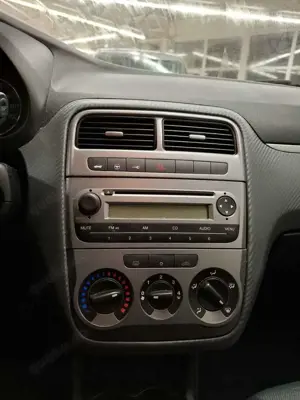 Fiat Punto Punto 1.4 8V Dynamic Bild 4