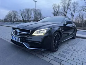 Mercedes-Benz CLS 63 AMG Shooting Brake S 4Matic Drivers Pack. HarmanKardon