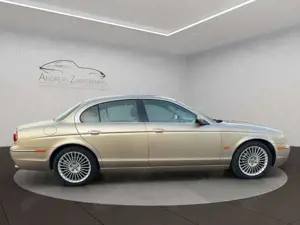 Jaguar S-Type 3.0 V6 Executive TOPAZ-GOLD/BLACK! Bild 4