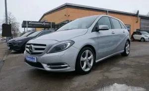 Mercedes-Benz B 200 /Leder/Navi/Sport-Paket/SHZ