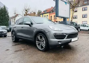 Porsche Cayenne S 4.2 V8 Diesel Navi Bi-Xenon Pano Leder