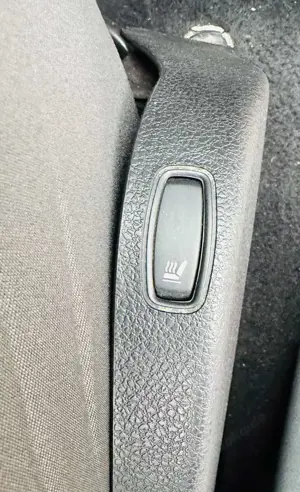 Dacia Lodgy Zahnriemensatz*TÜV*Insp NEU*Navi*Klima Bild 5