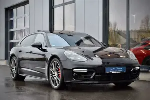 Porsche Panamera Sport Turismo GTS PANO LUFTFEDERUNG PANO 360 Bild 4