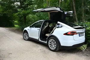 Tesla Model X Model X 90D Allradantrieb, FreeSupercharger SC01, lebenslanges kostenloses Laden weltw