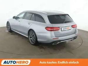 Mercedes-Benz E 220 E 220 d T AMG Line Aut.*AHK*360°CAM*NAV*LED*TEMPO* Bild 3
