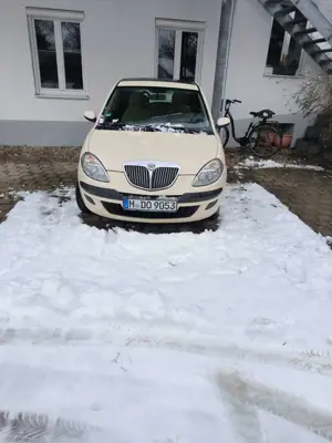 Lancia Y Bild 5