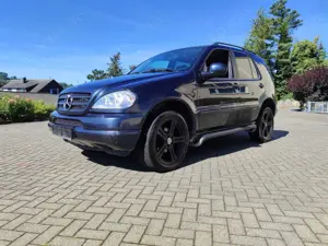 Mercedes-Benz ML 430 V8 4,3 Liter Benzin *272Ps* Automatik