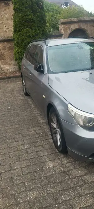 BMW 530 530d Touring Bild 4