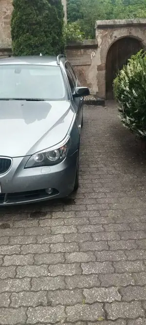 BMW 530 530d Touring Bild 2