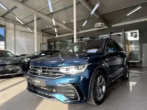 Volkswagen Tiguan 2.0 TDI R-Line 4M Matrix LED digital CarPlay ACC A