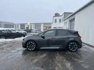 CUPRA Born 152€ m.20% Anz. WäPu 62kWh PANORAMA Navi RFK LR Bild 3