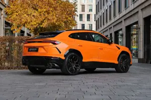 Lamborghini Urus | Capsule | Head-Up | 3D BO | Q-Citura Bild 5