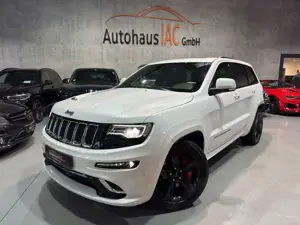 Jeep Grand Cherokee 6.4 V8 HEMI SRT/PANO/AHK/SITZBELÜ