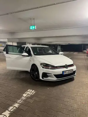 Volkswagen Golf GTI GTI Performance BMT/Start-Stopp Bild 3