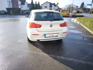 BMW 120 1er (5-Türer) 120i Aut. Sport Line Bild 2