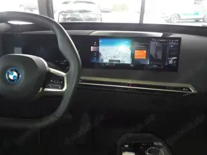 BMW iX 40 xDrive Bild 5