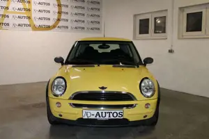 MINI One Mini One +SERVOPUMPE DEFEKT+PANO+SHZ+KLIMA+ Bild 2