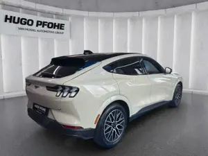Ford Mustang Mach-E Premium Dual-Emotor Ext Range AWD *inkl.  Umweltpr Bild 4