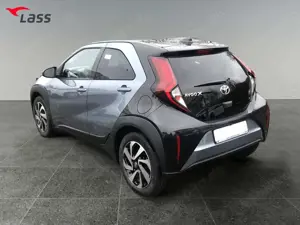 Toyota Aygo 1.0 Teamplayer ACC AUT Fernlichtass. Kam. Bild 4